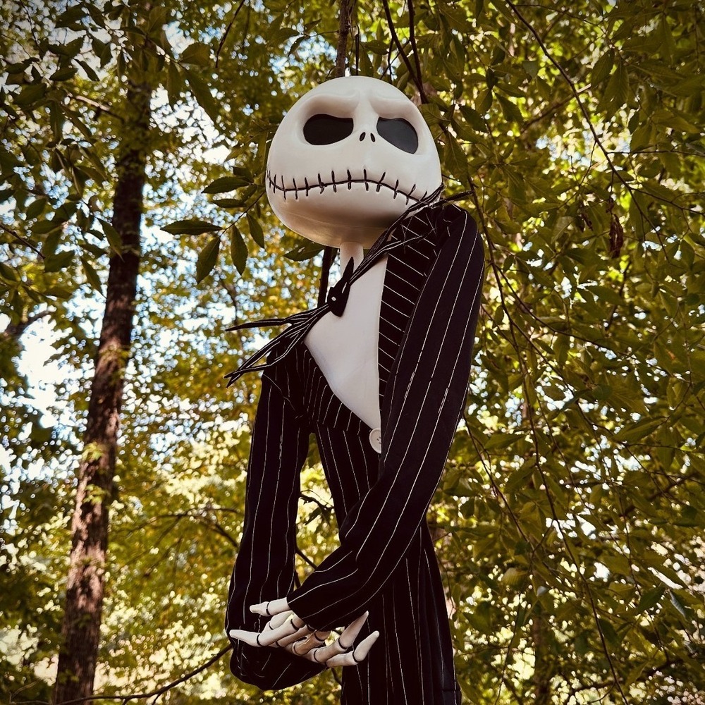 Disney Nightmare Before Christmas Jack Skellington 6-Foot Poseable Hanging Decor